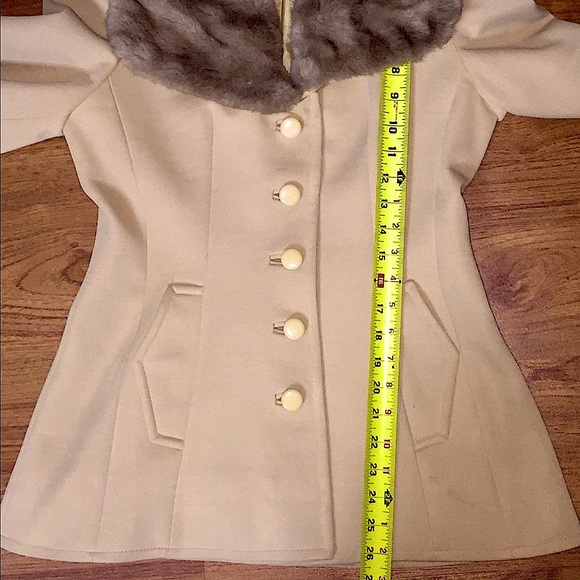 vtg Lilli Ann • Car Coat w Dramatic Collar & Cuffs - Picture 15 of 16